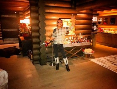 Η.Ψινάκης: Βρέθηκε στα χιόνια και χαλάρωσε μακριά από τις υποχρεώσεις (φωτό)